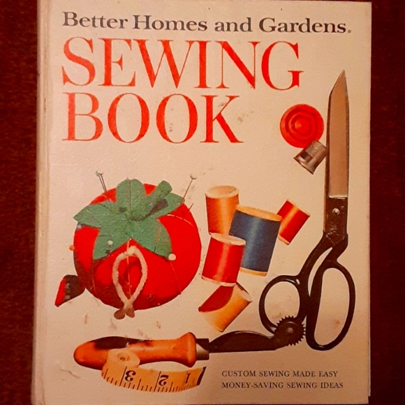 Vintage Better Homes and Gardens Sewing Book - Picture 1 of 7